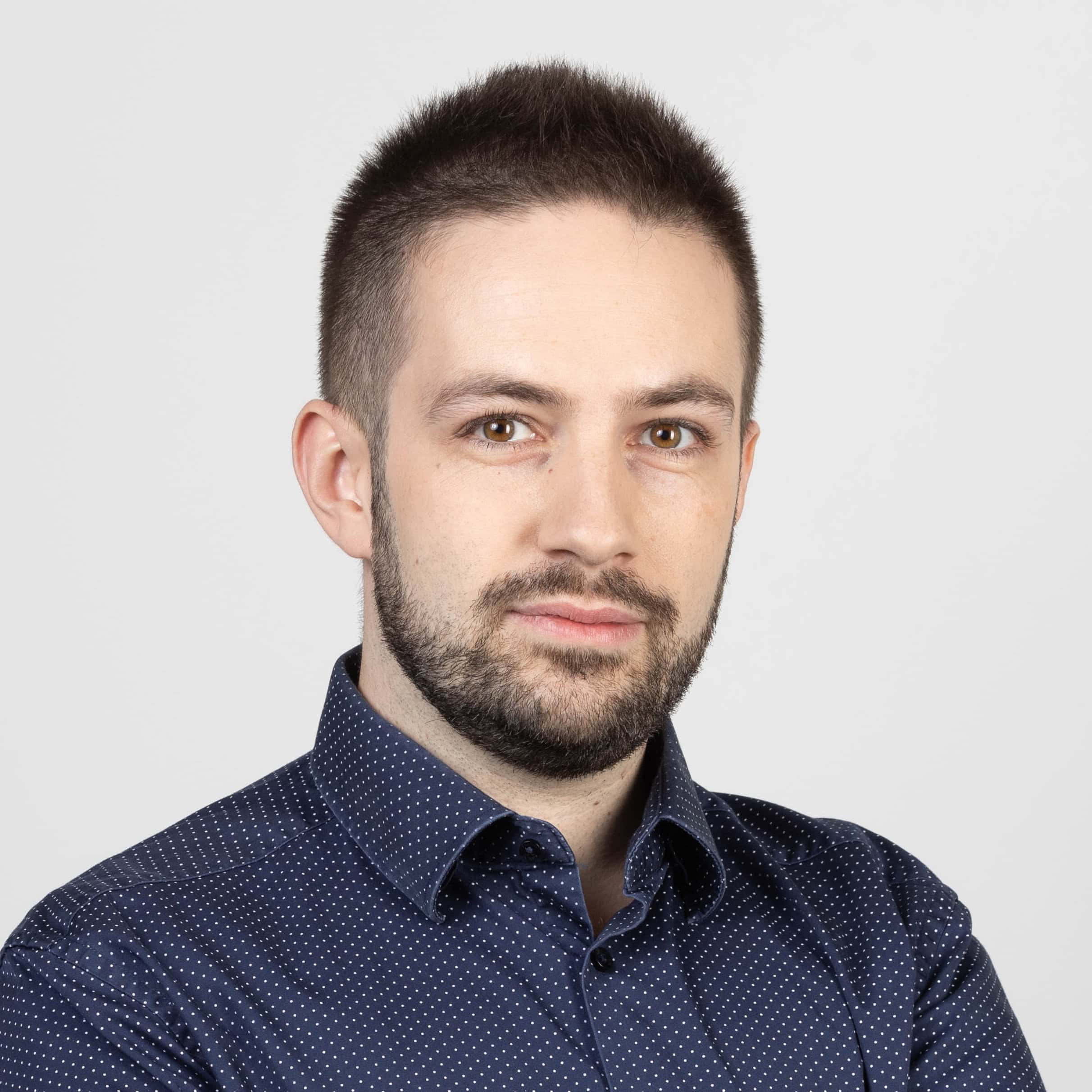 Dominik-cropped